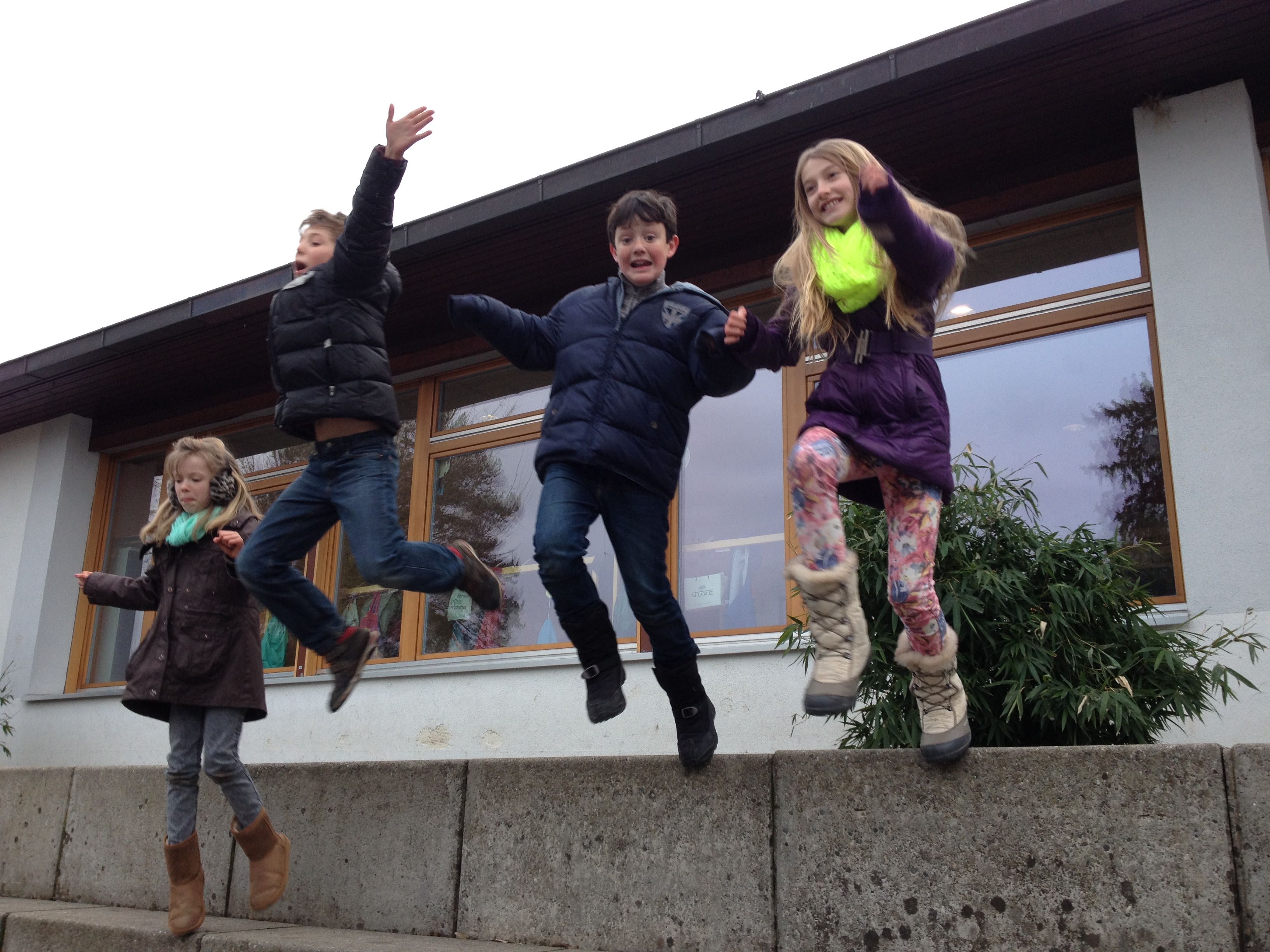 Kids jumping 2